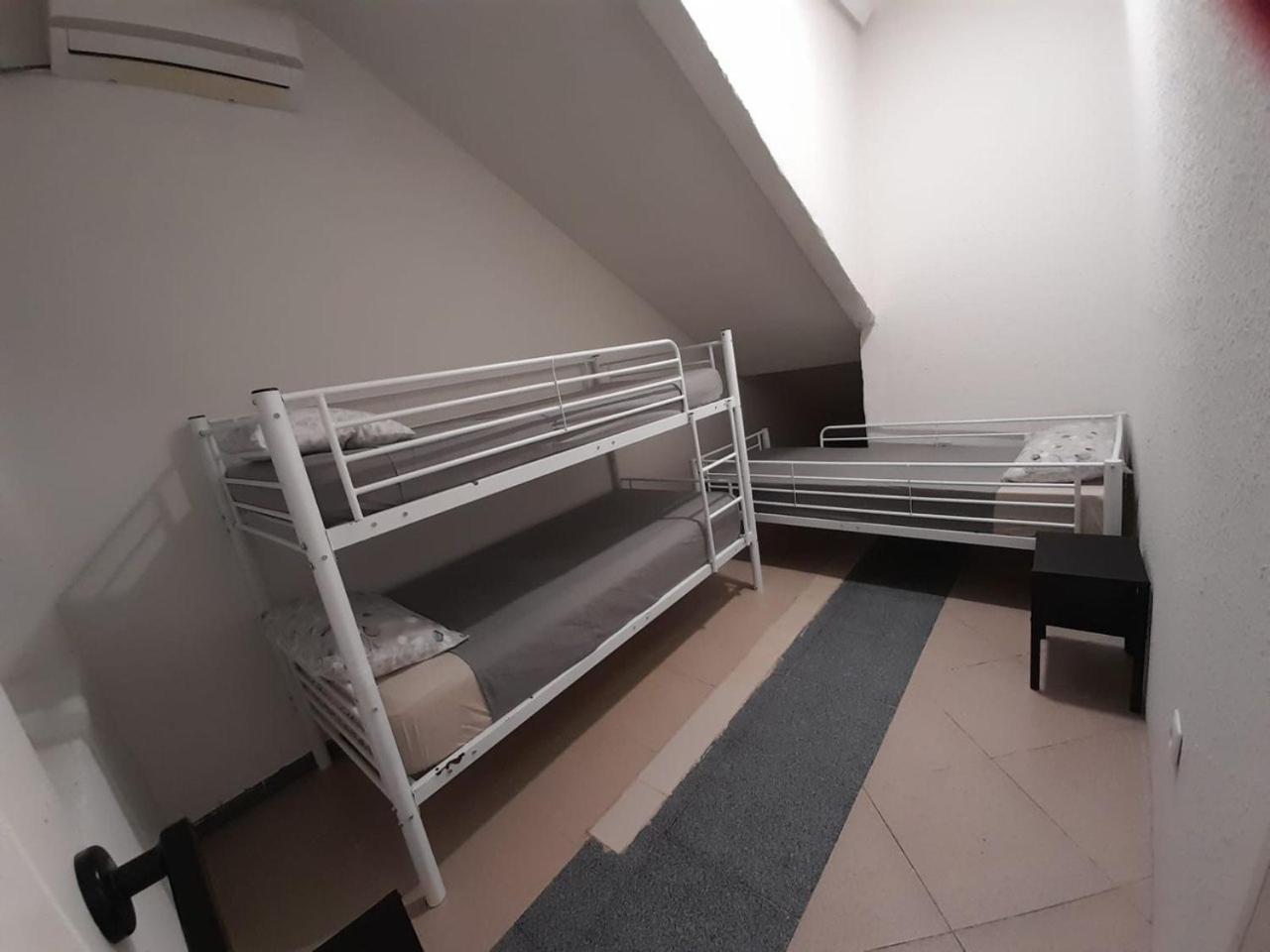 Parsa Residencial House Hotel Madrid Buitenkant foto
