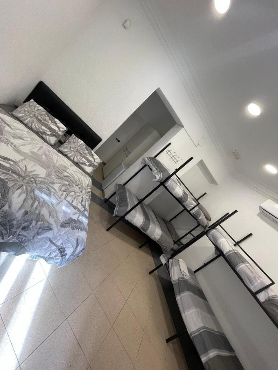 Parsa Residencial House Hotel Madrid Buitenkant foto